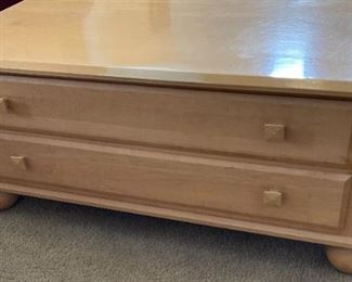 Ethan Allen Natural Maple Coffee Table With Storage. 15.5 x 38 x 38in HxWxD