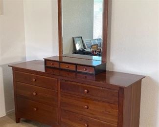 Ethan Allen American Impressions Cherry 6-Drawer Dresser W/ Topper & Mirror Shaker Style Dresser: 32.5 x 65 x 19in