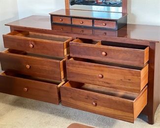 Ethan Allen American Impressions Cherry 6-Drawer Dresser W/ Topper & Mirror Shaker Style Dresser: 32.5 x 65 x 19in