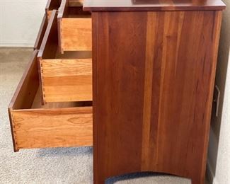 Ethan Allen American Impressions Cherry 6-Drawer Dresser W/ Topper & Mirror Shaker Style Dresser: 32.5 x 65 x 19in