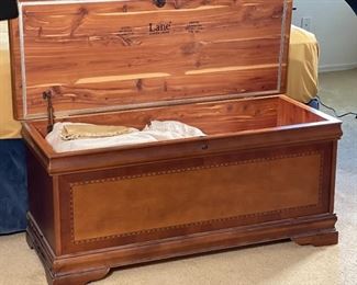 Lane Cedar Chest 20 x 45 x 18.5in HxWxD