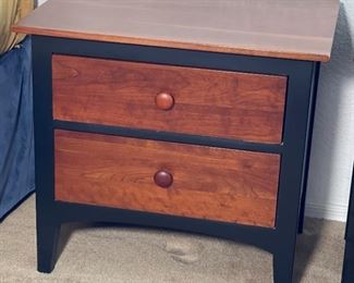 2pc Ethan Allen American Impressions Nightstands PAIR Cherry & Ebony 22.75 x 24.75 x 17.25in HxWxD