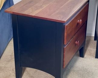 2pc Ethan Allen American Impressions Nightstands PAIR Cherry & Ebony 22.75 x 24.75 x 17.25in HxWxD