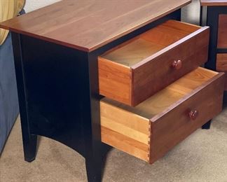 2pc Ethan Allen American Impressions Nightstands PAIR Cherry & Ebony 22.75 x 24.75 x 17.25in HxWxD