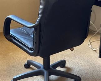 Faux Leather Office Chair 36 x 26 x 24in HxWxD