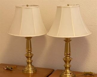 2pc Stiffel Brushed Brass Lamps PAIR 27.5in H x 16.5in diameter