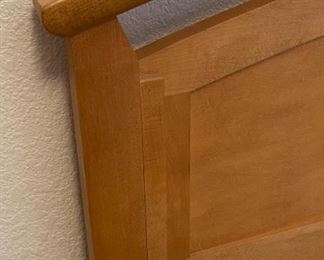 Queen Ethan Allen Elements Natural Maple Bed Headboard/Frame/Mattress/Boxspring Frame: 45 x 68 x 83in<BR>Mattress: 79 x 60in