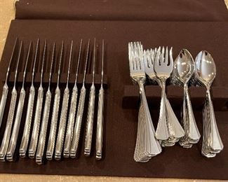 64pc Reed & Barton Stainless Flatware set 12 place setting