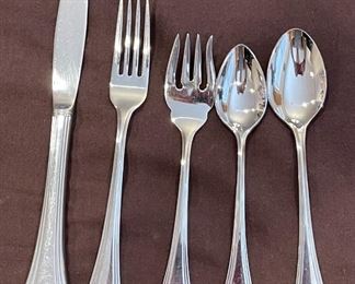 64pc Reed & Barton Stainless Flatware set 12 place setting