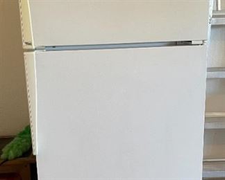 Amana Garage Fridge Refrigerator 66 x 30 x 33in HxWxD