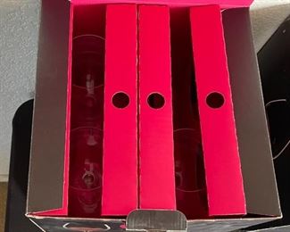 Riedel Vivant 4 Pinot Noir Glasses wine in box Glass: 8.5in H x 2.75in dia at opening