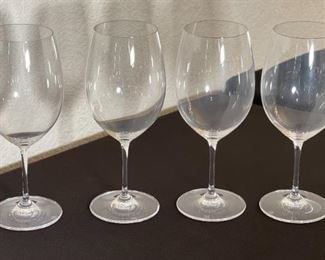 4pc Riedel Vivant Wine Glasses 9in h x 2.75in diameter at opening