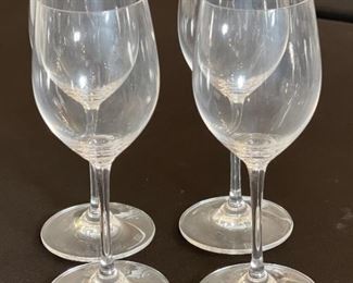 4pc Riedel Vivant Small Wine Glasses 7.125 in h x 2.125in diameter at opening