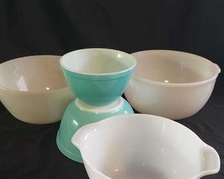Assorted Pyrex and Fire King Mixing Bowls