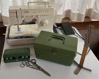 Singer Table Top Sewing Machine 5825C with Cabinet