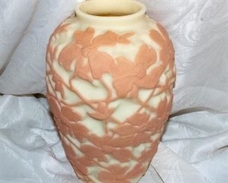 TABLES FULL of Ceramics - Crystal - Glassware