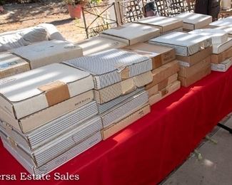 TABLE of Collector Plates - IN BOXES
