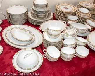 DINNERWARE SETS