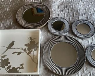 113 5pc Round W Mirror Wall Decor And Vanity Tray