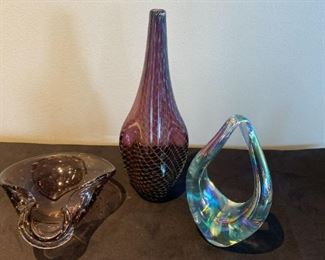 152 Sculptured Art Glass Vase and Bowl