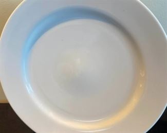 153 12 White Buffet Plates