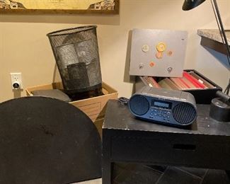 184 Office Supplies And Decor