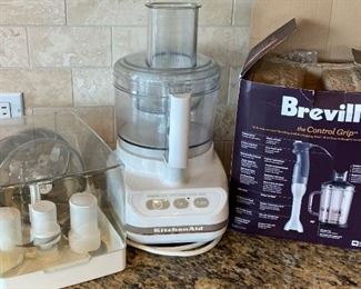 204 Kitchen Aid Food Processor And Breville The Control Grip