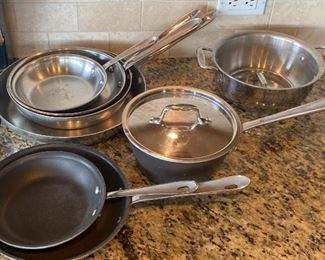 216 AllClad Cookware Frying Pans And Sauce Pans