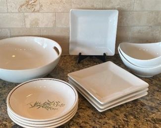 221 William Sonoma Pasta Bowls Strawberry Street Bowls And More