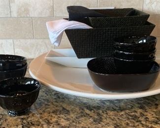 224 Black And White Serving Dishes