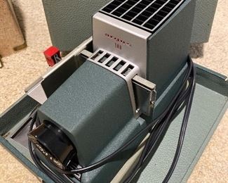 ARGUS 300 vintage slide projector. $25.