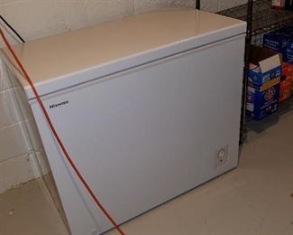 Hisense 8.7 cubic feet chest freezer