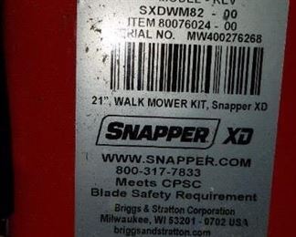 Snapper battery powered mower, with 2 batteries & charger, bagger. Briggs & Stratton engine