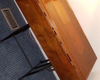 drop leaf table w/ metal sewing machine base