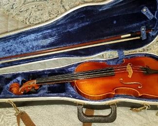 Hofner violin