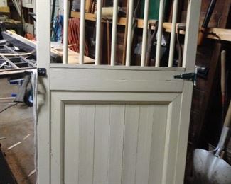 SOLID WOOD GATE