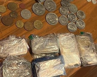 Six 10 oz .999 Silver bars! And lots of coins!