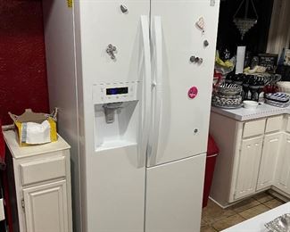 Wonderful Fridge! I mean really nice (cost well over $2,000 not long ago at all… we started at $1200… now down to $600 FIRM! You cannot beat that… works perfectly, beautiful & clean!