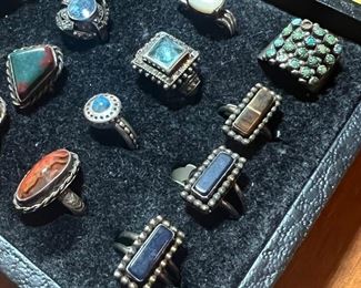 Turquoise, lettuce, carnelian, Jasper, agate, opal?