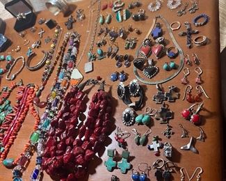 Pretty!!! What a collection!
Which ones are your style?