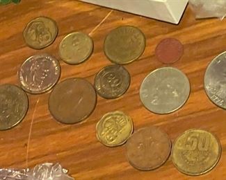 Foreign coins, tokens & who knows whats