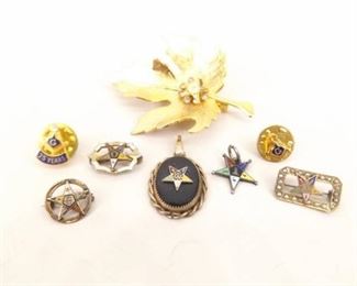 Lot of Vintage Free Mason Pins
