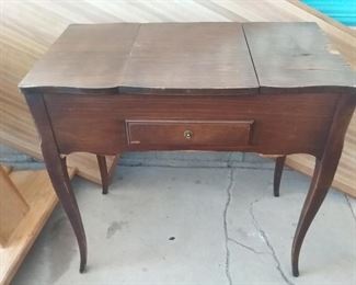 Small dressing table