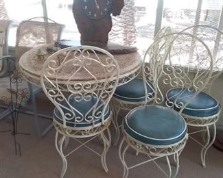 Nice vintage patio set