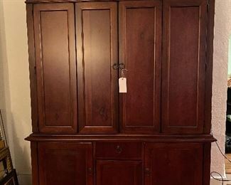 Large solid wood entertainment armoire by Hooker furniture excellent like new condition  fits up to a 65 inch flatscreen TV
