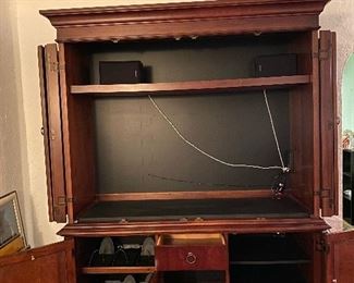 Large solid wood entertainment armoire by Hooker furniture excellent like new condition  fits up to a 65 inch flatscreen TV