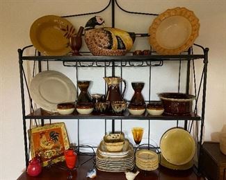Tons of vintage kitchen ware