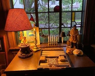 Vintage lamps and game