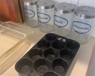 Vintage cast iron muffin tin, made in USA