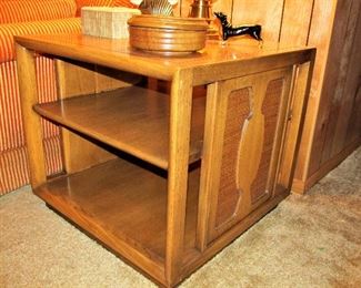 Mid-century end table